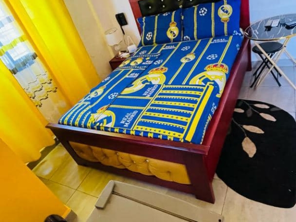 Chambre meublée située à Ndogbong et Ange Raphaël