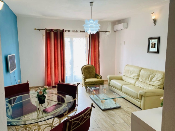 APPARTEMENT MEUBLÉ À LOUER CITÉ VERTE
