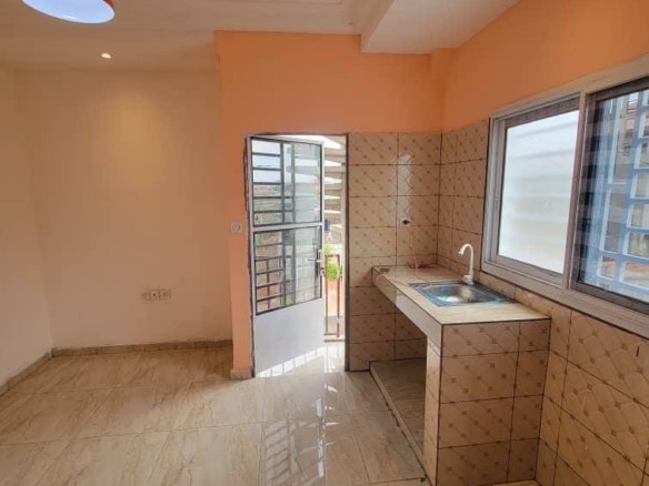 CHAMBRE INDIVIDUELLE A LOUER, YAOUNDÉ NKOLFOULOU