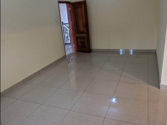 STUDIO MODERNE À LOUER, NKOLFOULOU, YAOUNDÉ