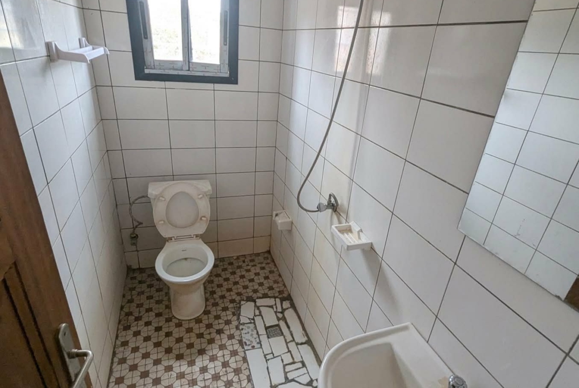 APPARTEMENT 3CHAMBRES À LOUER, YAOUNDÉ NKOLFOULOU