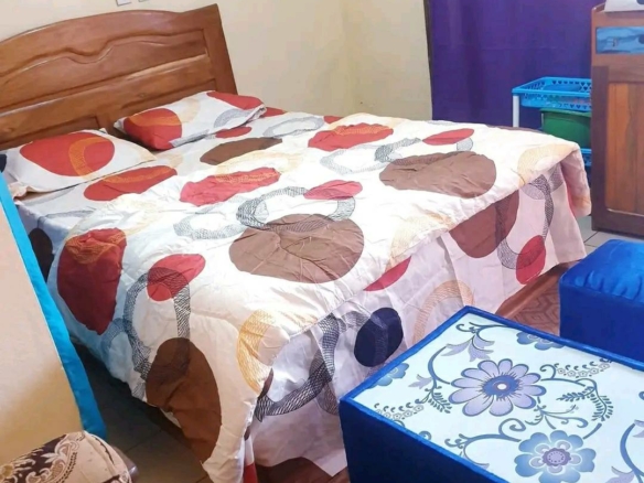Chambre meublée disponible à Bafoussam