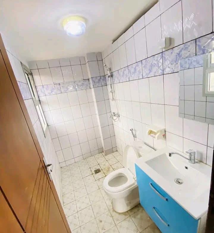 MAGNIFIQUE APPARTEMENT NEUF STAFFÉ SITUÉ À LOGBESSOU