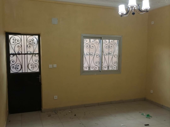 Studio à louer Nsam premier échangeur