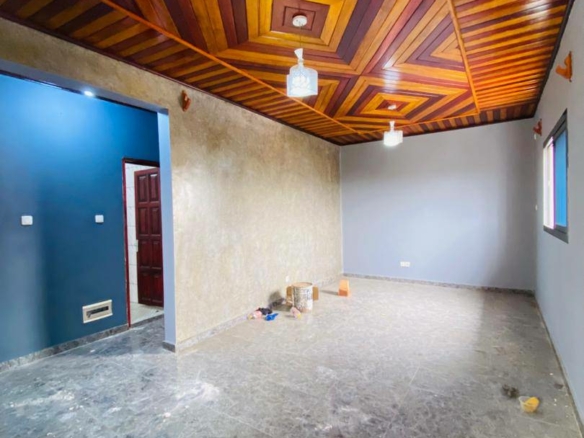 STUDIO MODERNE À LOUER À L’ÉTAGE, ANGE RAPHAËL