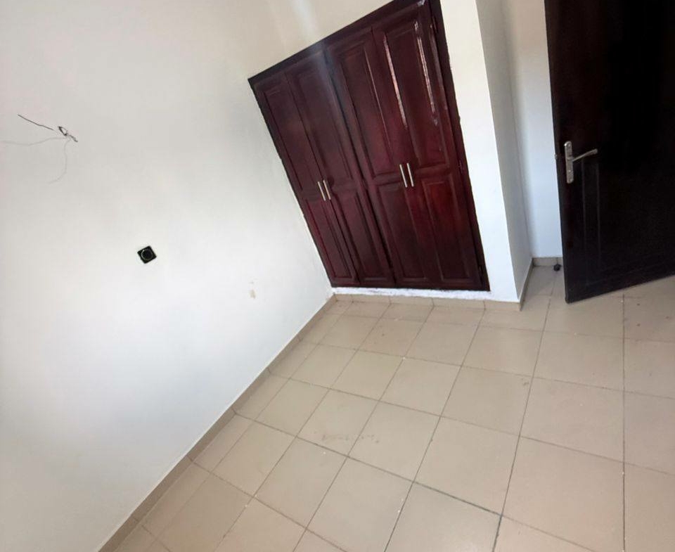APPARTEMENT NEUF À LOUER NGOUSSO
