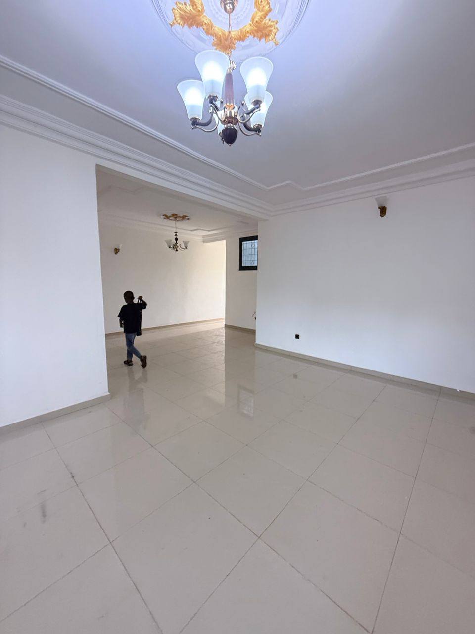 APPARTEMENT NEUF À LOUER NGOUSSO