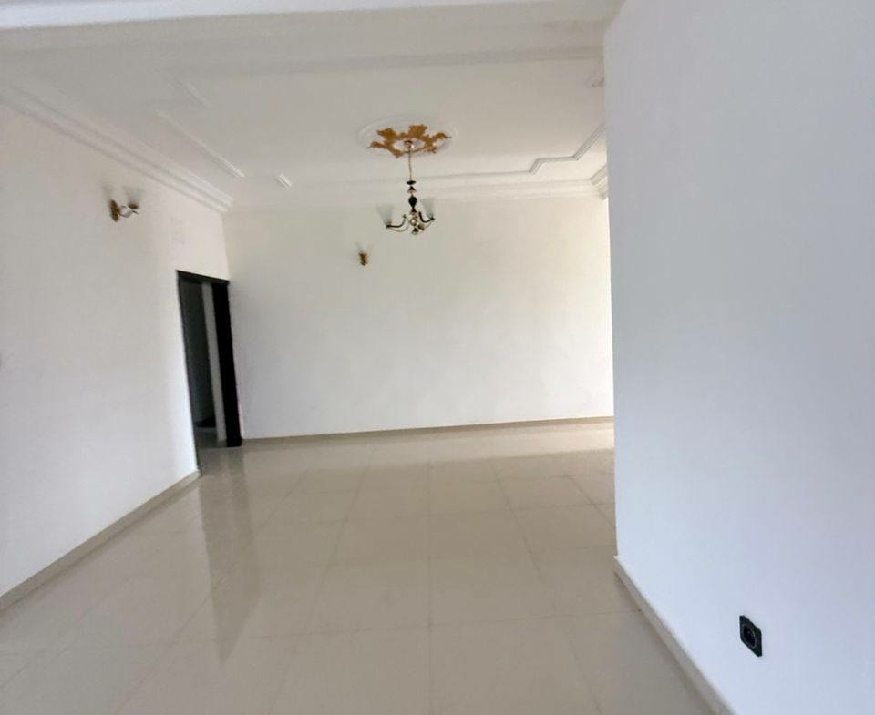 APPARTEMENT NEUF À LOUER NGOUSSO