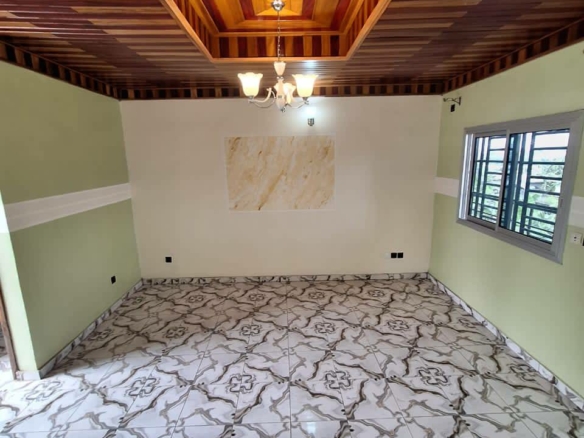 APPARTEMENT MODERNE SITUÉ À LOGBESSOU