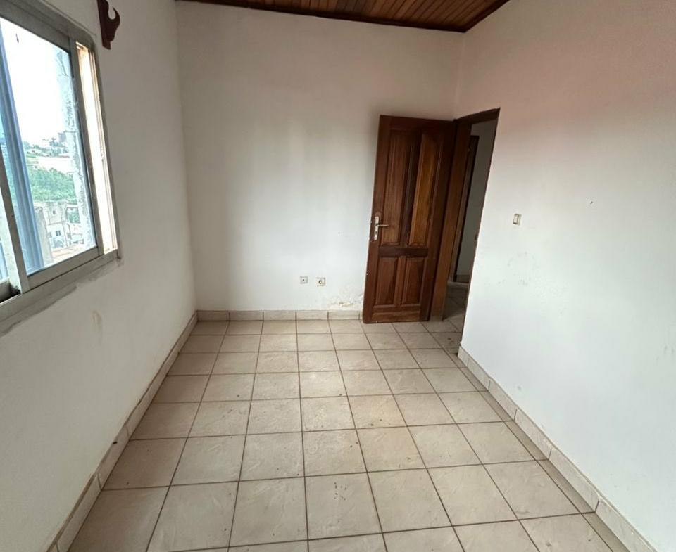 Appartement haut standing, Melen bordure de route
