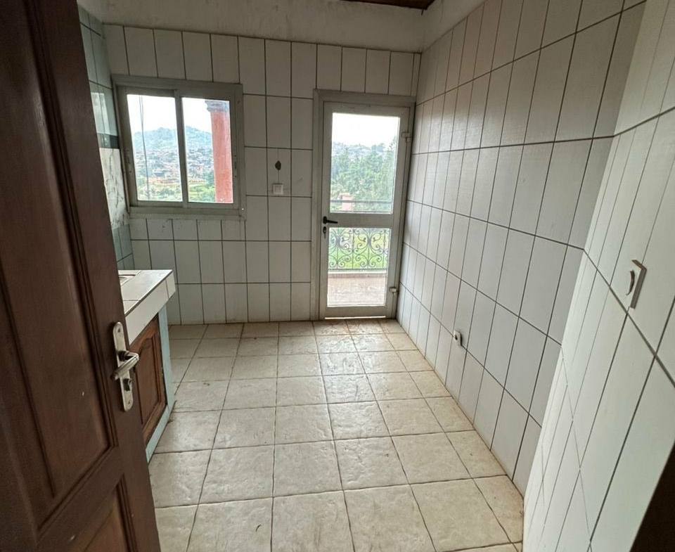 Appartement haut standing, Melen bordure de route