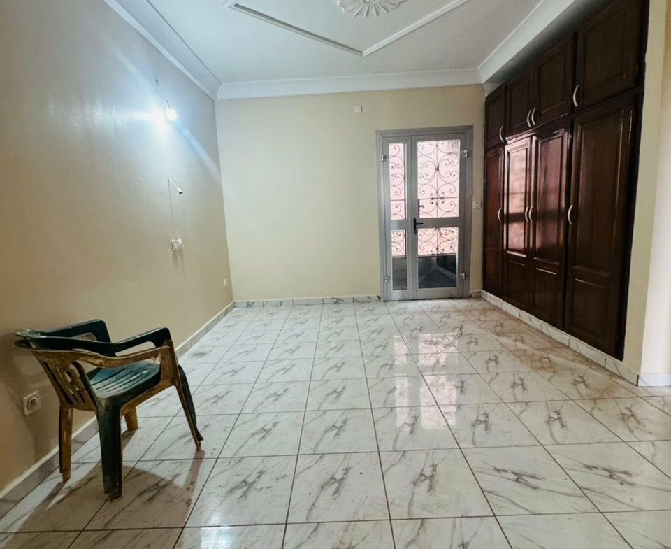 Appartement haut standing Nsimeyong Terre Rouge