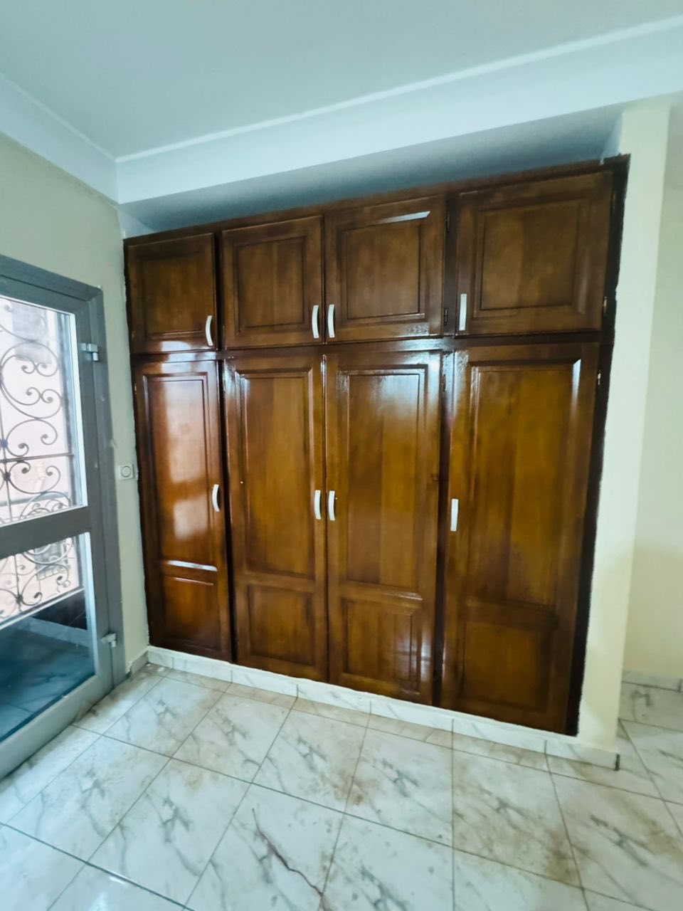 Appartement haut standing Nsimeyong Terre Rouge