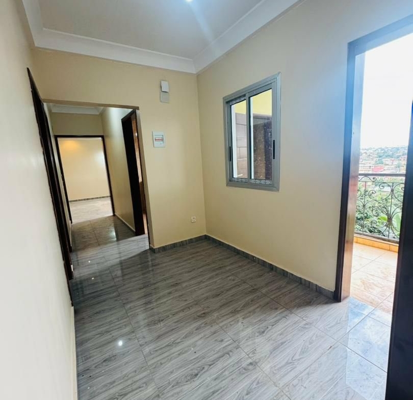 Appartement haut standing Nsimeyong Terre Rouge
