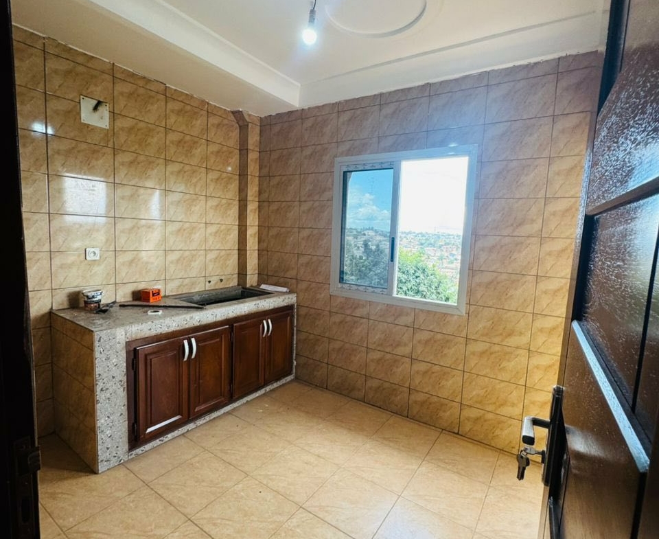Appartement haut standing Nsimeyong Terre Rouge