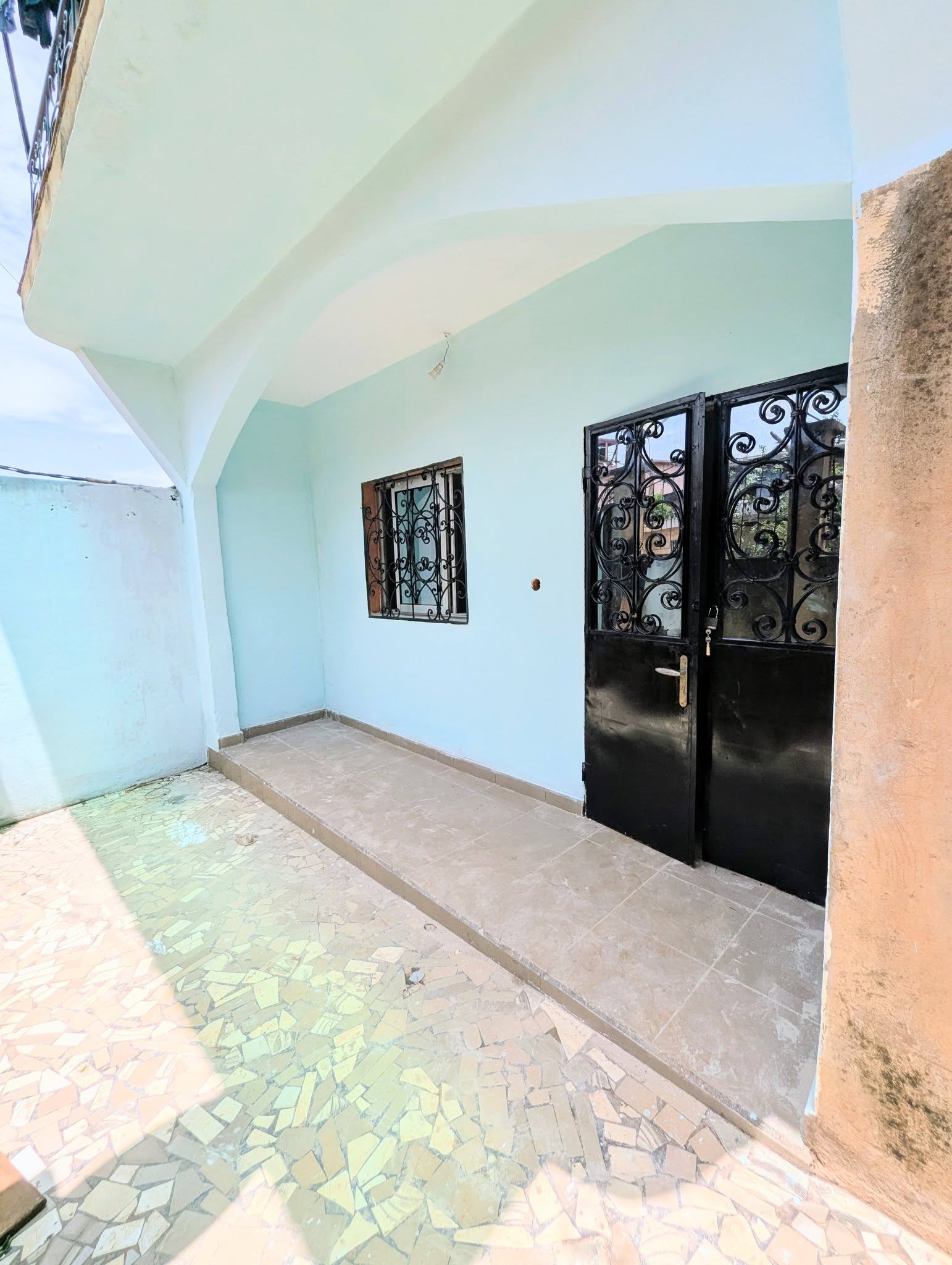 MAGNIFIQUE APPARTEMENT INDIVIDUEL TRADEX ÉLEVEUR