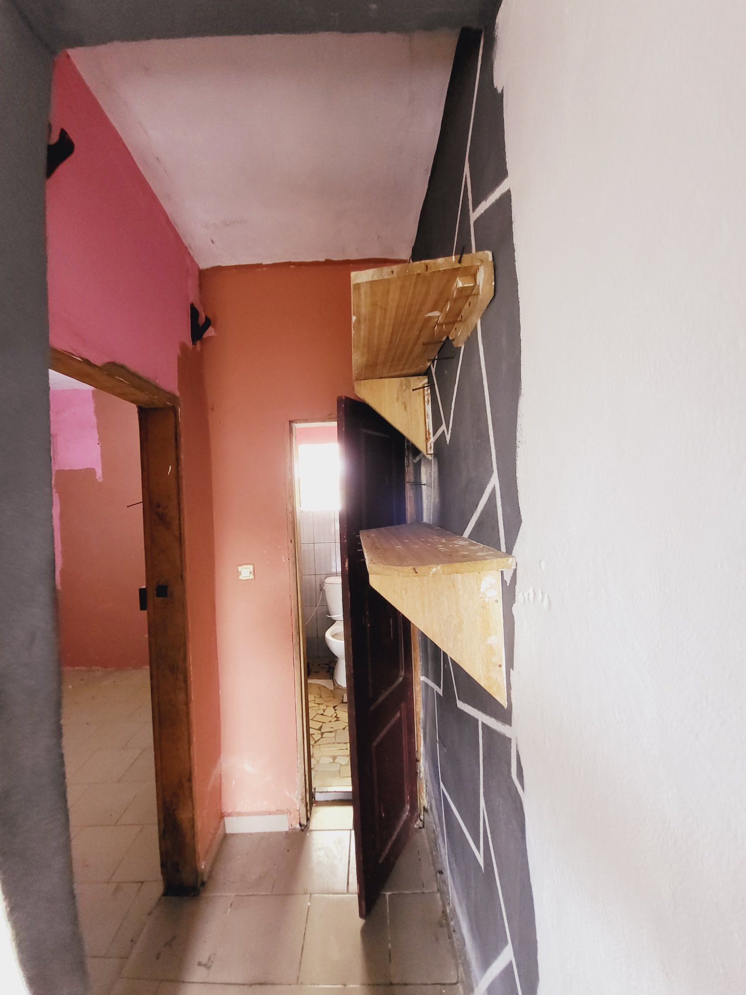 STUDIO À LOUER KOTTO RÉSIDENCE AVEC FORAGE