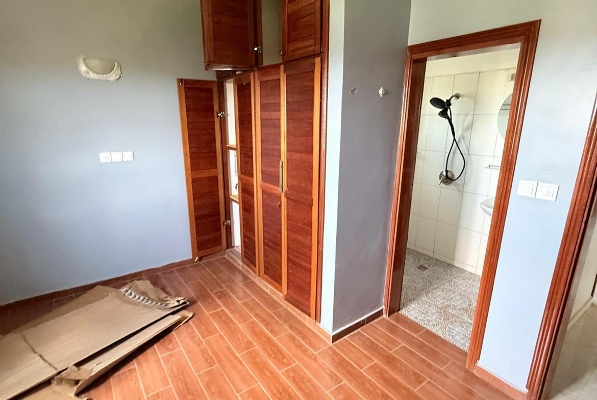 APPARTEMENT DE BON STANDING À LOUER, YAOUNDÉ NGOUSSO