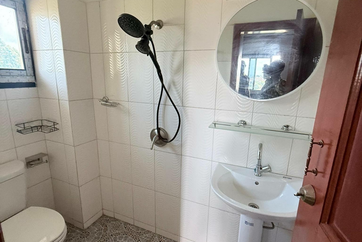 APPARTEMENT DE BON STANDING À LOUER, YAOUNDÉ NGOUSSO