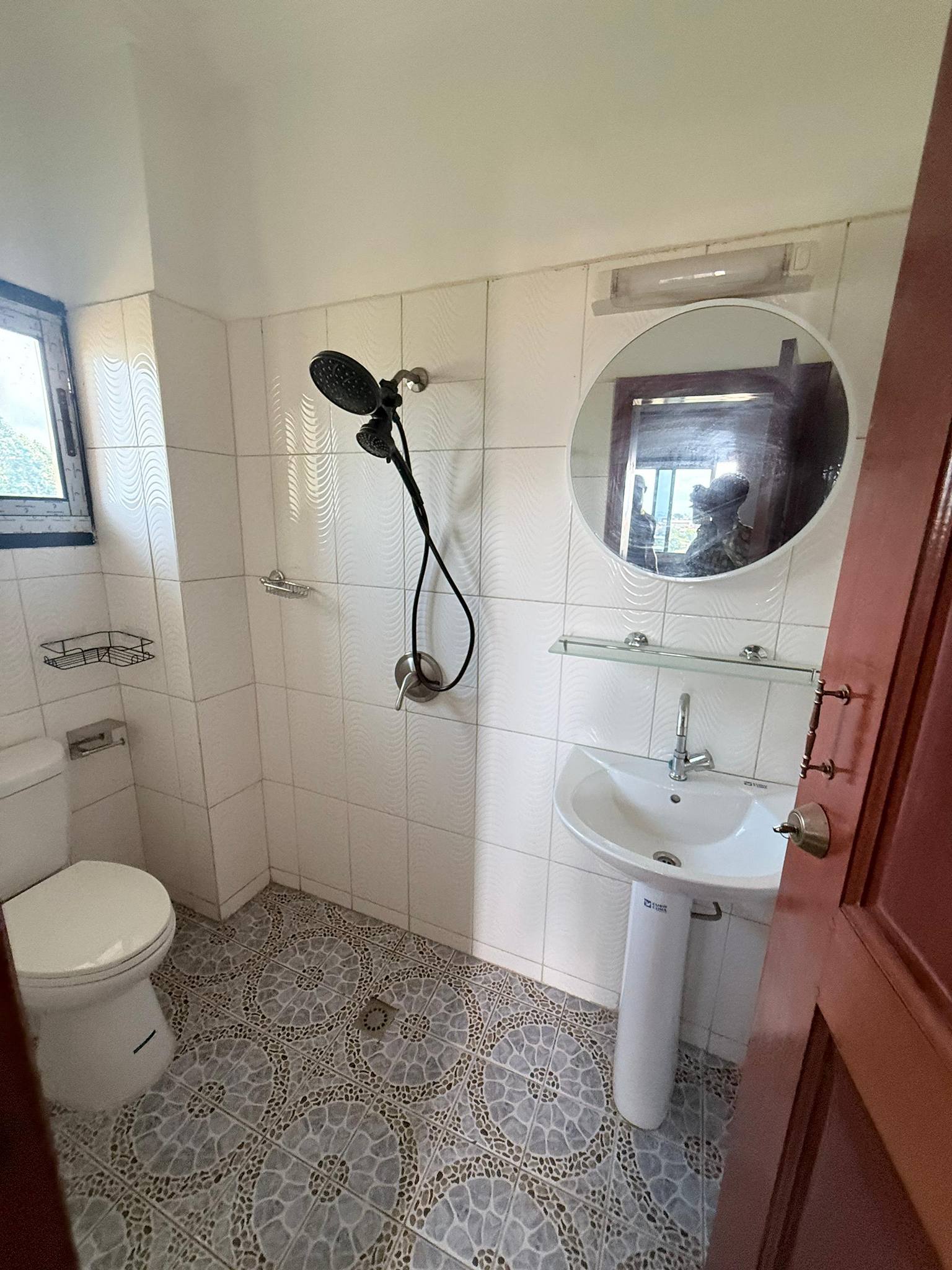 APPARTEMENT DE BON STANDING À LOUER, YAOUNDÉ NGOUSSO