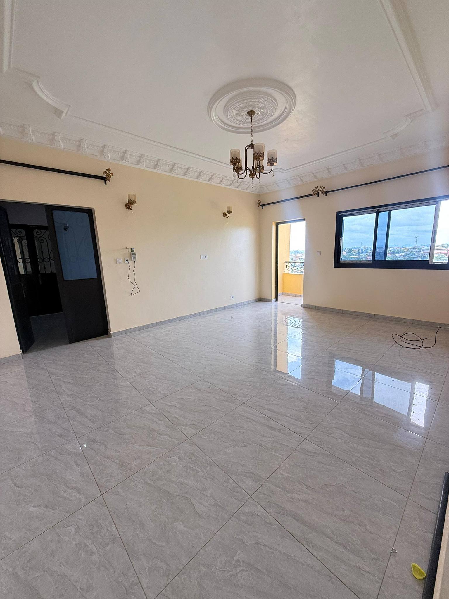 42126- APPARTEMENT DE BON STANDING À LOUER, YAOUNDÉ NGOUSSO