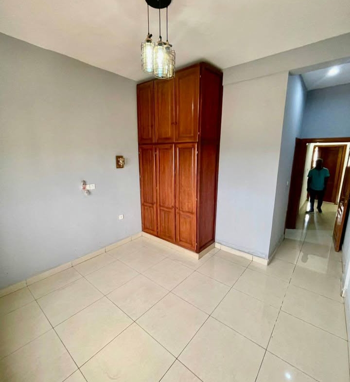 APPARTEMENT HAUT STANDING À LOUER, YAOUNDÉ ESSOS