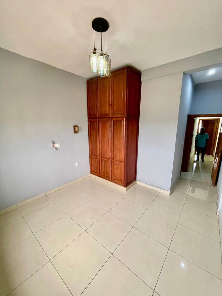 APPARTEMENT HAUT STANDING À LOUER, YAOUNDÉ ESSOS