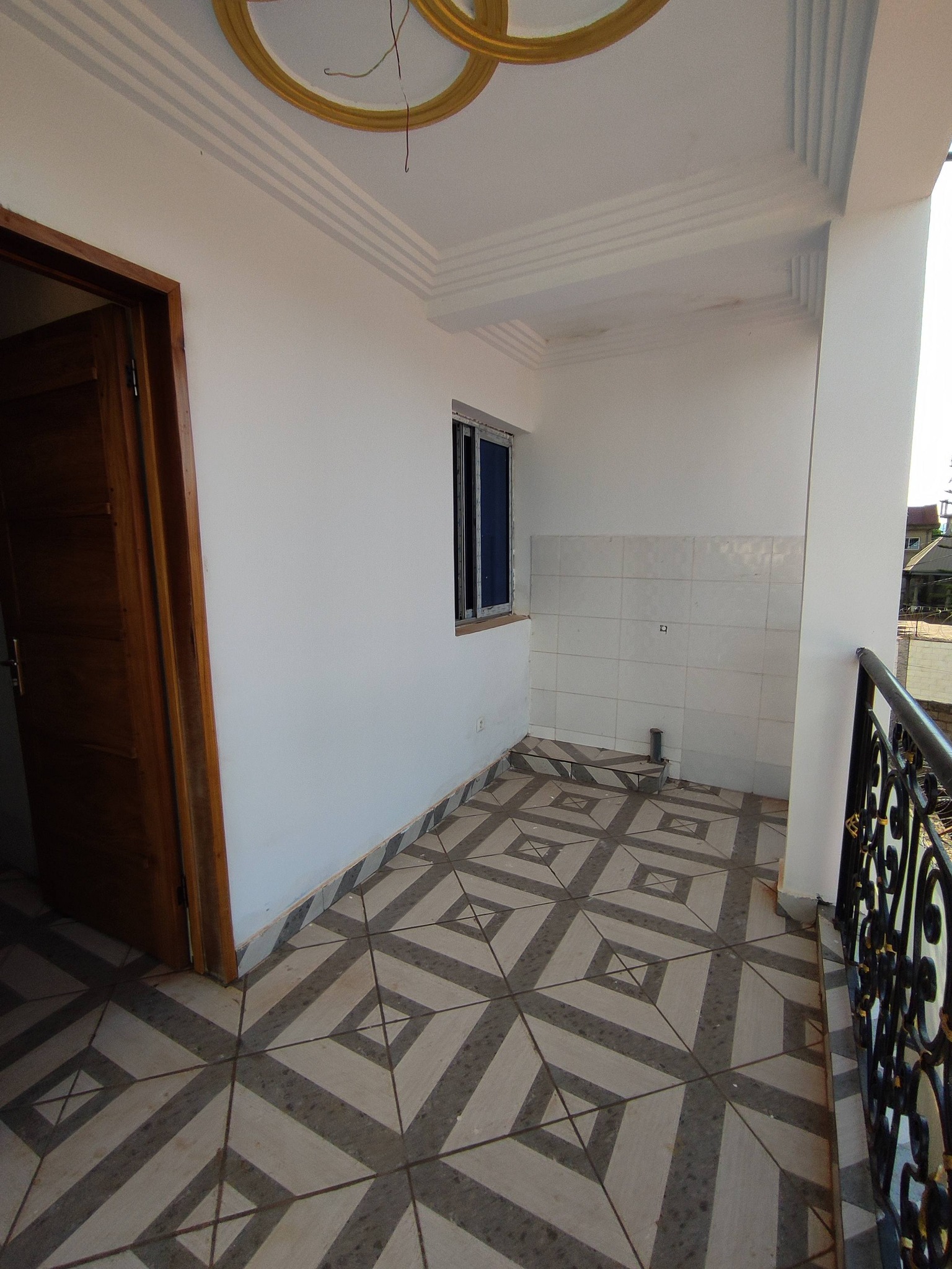 BI_appart_nkozoa_240526_blc Appartement moderne à louer à Yaoundé Nkozoa vers Olembé