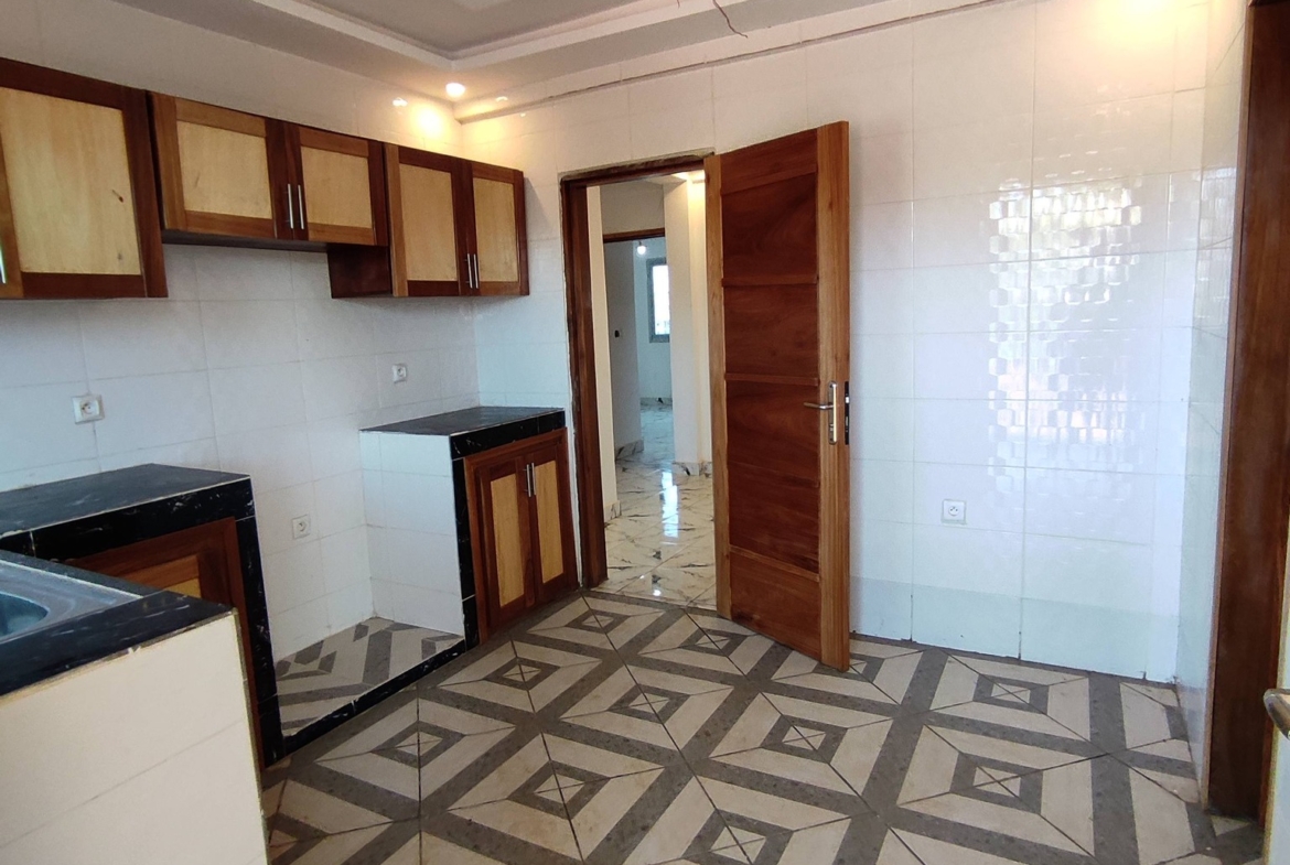 Appartement moderne à louer à Yaoundé Nkozoa vers Olembé