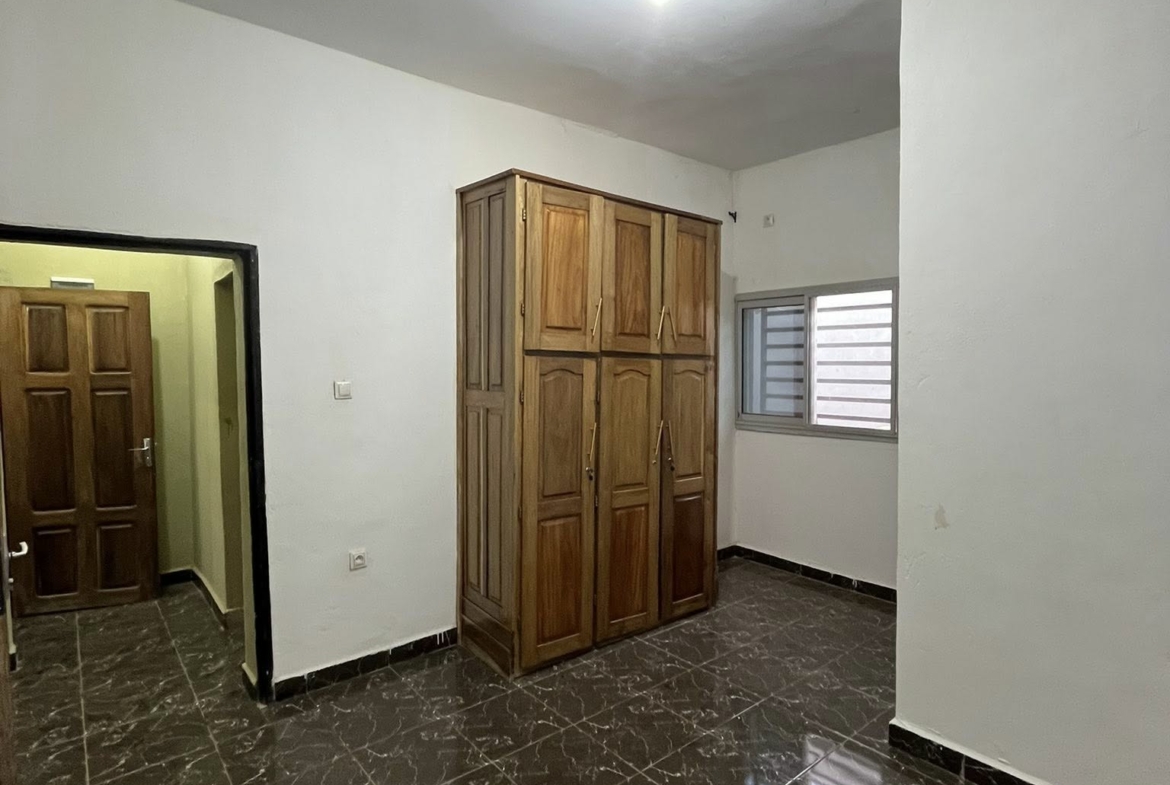 Appartement disponible dans un camp à Garoua Kanadi