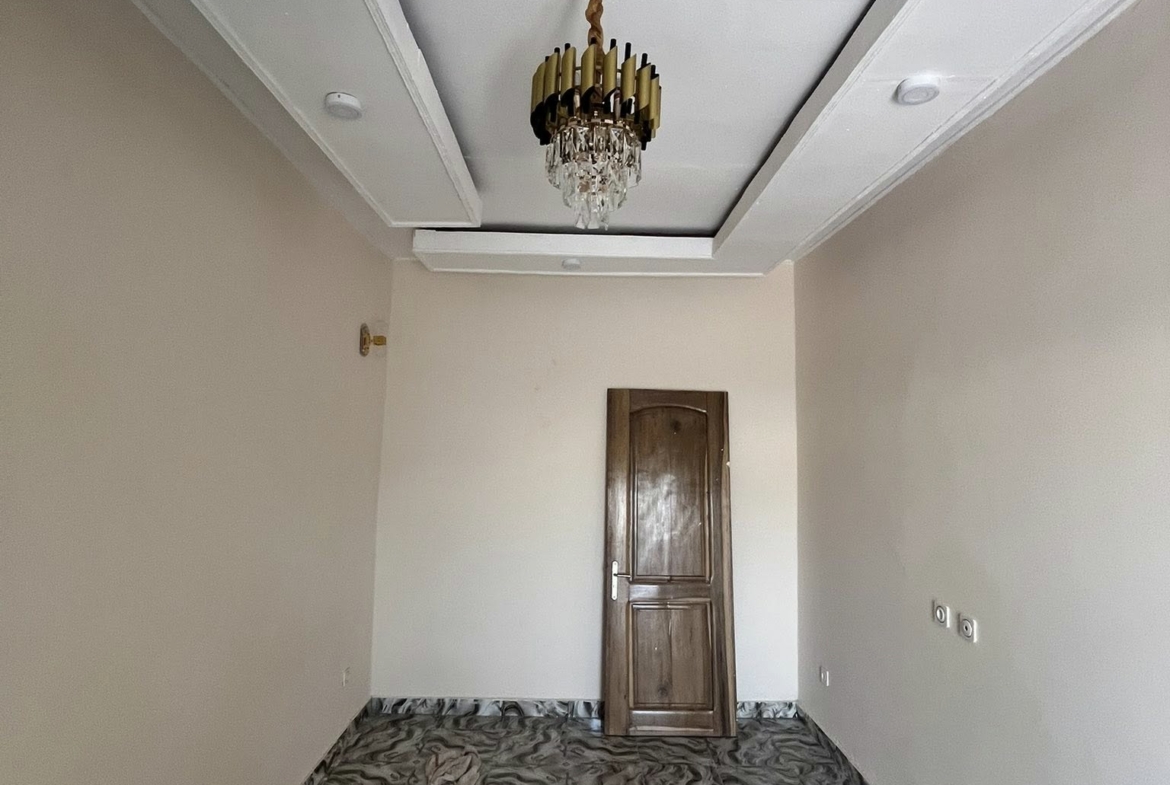 Studio haut standing nouvellement construit à Garoua Ndokobaï