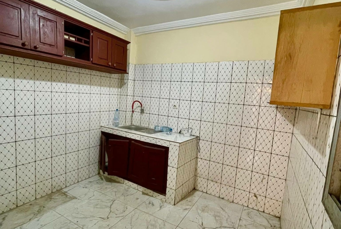 Appartement moderne à louer à Nsimeyong