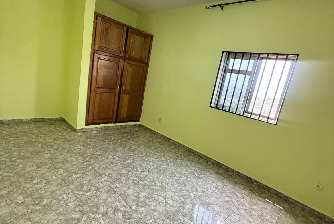 YAOUNDÉ NKOLFOULOU APPARTEMENT MODERNE