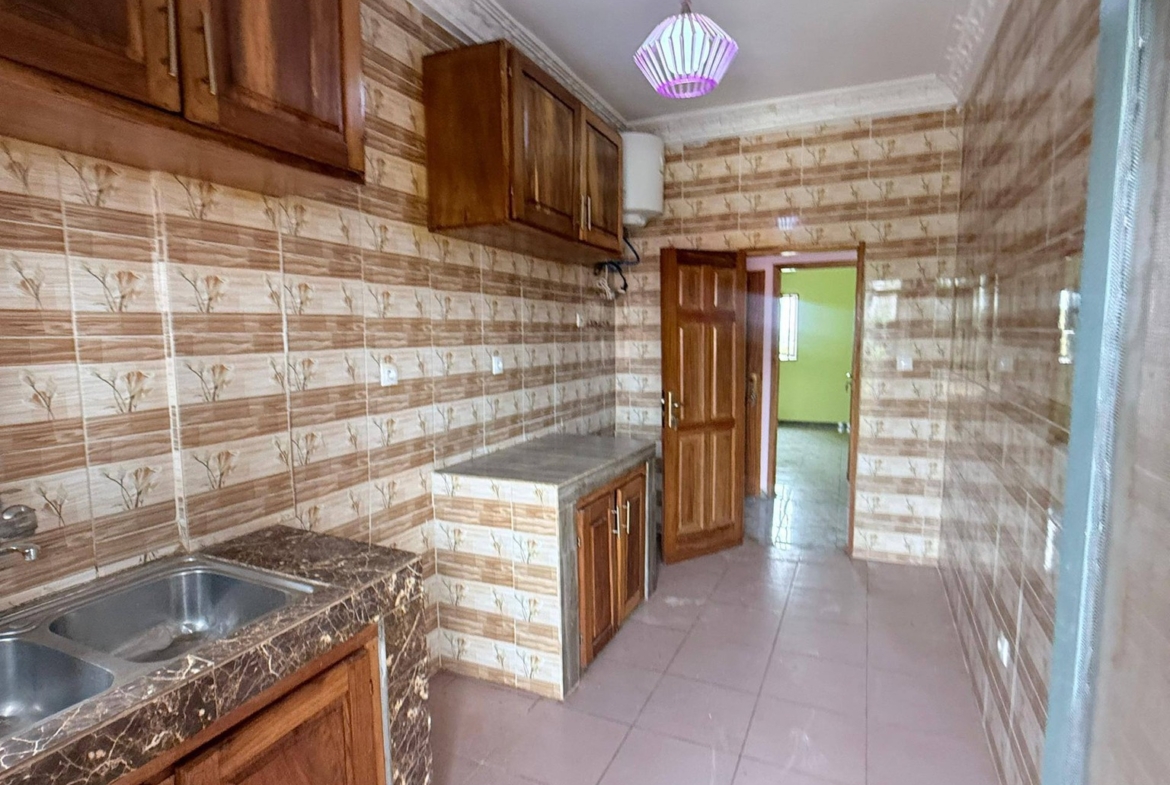 YAOUNDÉ NKOLFOULOU APPARTEMENT MODERNE