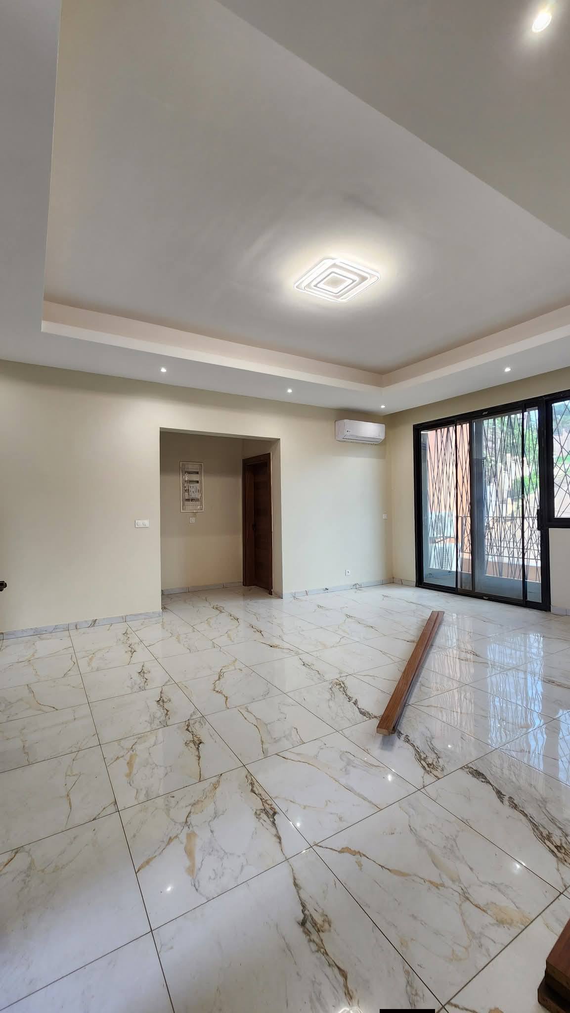 Appartement Haut Standing 2chambres, Yaoundé Omnisport