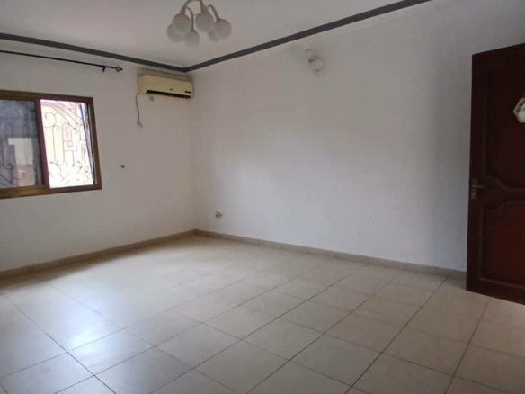 Magnifique studio moderne à louer, Yaoundé Essos