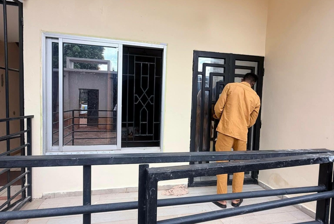 APPARTEMENT BON STANDING À LOUER, YAOUNDÉ FOUGEROLLE