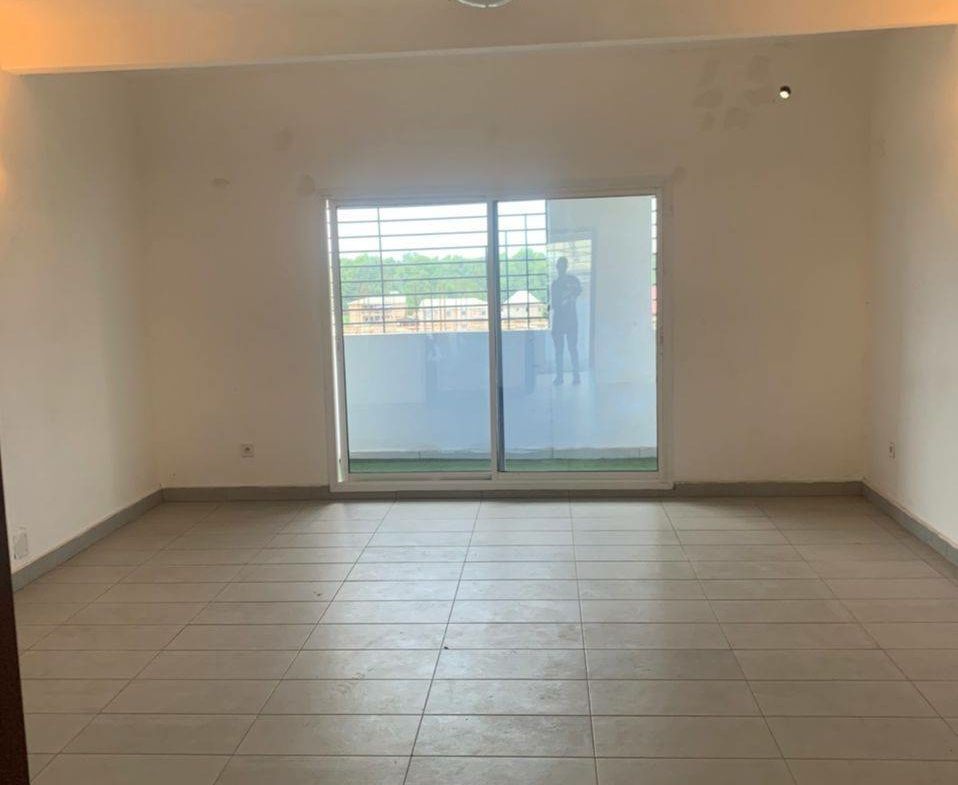 APPARTEMENT MODERNE À LOUER, DOUALA DEÏDO
