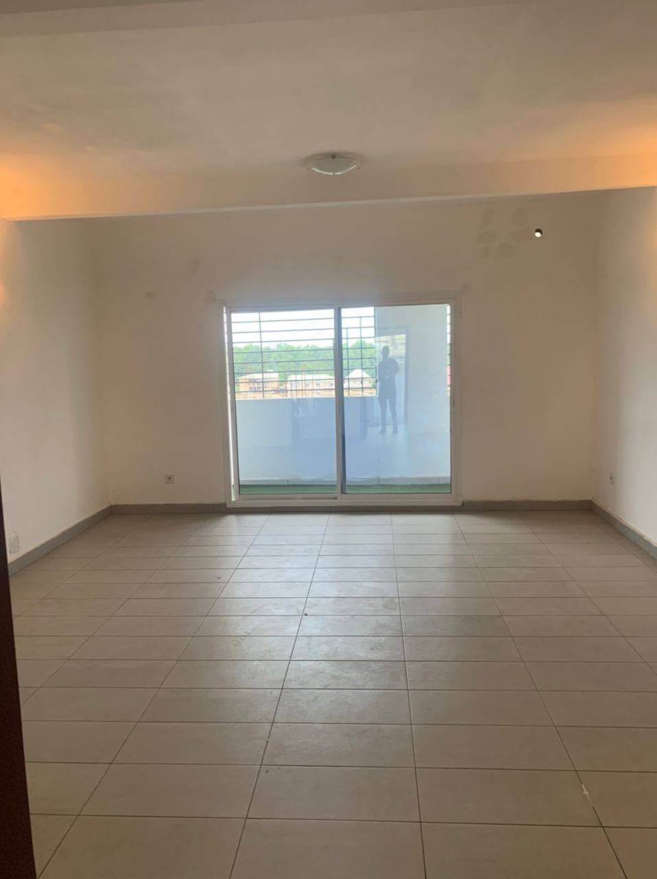 APPARTEMENT MODERNE À LOUER, DOUALA DEÏDO