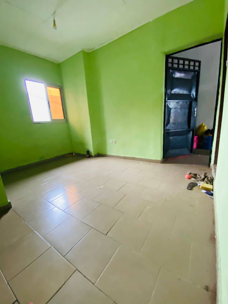 41344- STUDIO MODERNE MODERNE SITUÉ À ANGE-RAPHAËL