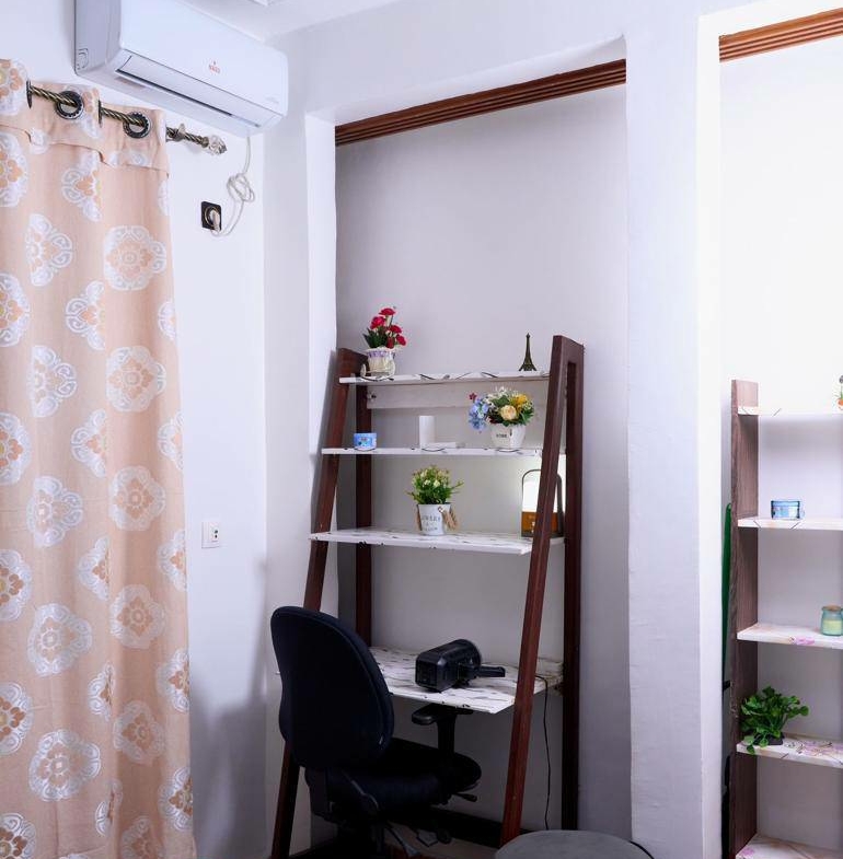 STUDIO MODERNE HAUT STANDING MEUBLÉ À LOUER, BONAMOUSSADI SANTA LUCIA