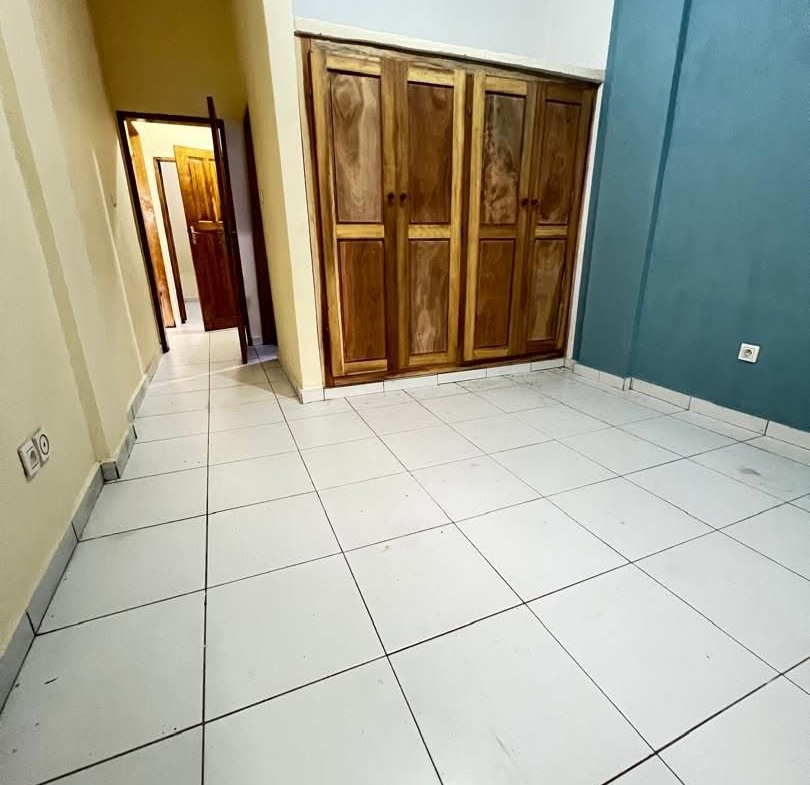 Appartement Moderne 2 Chambres à Louer à Logbessou