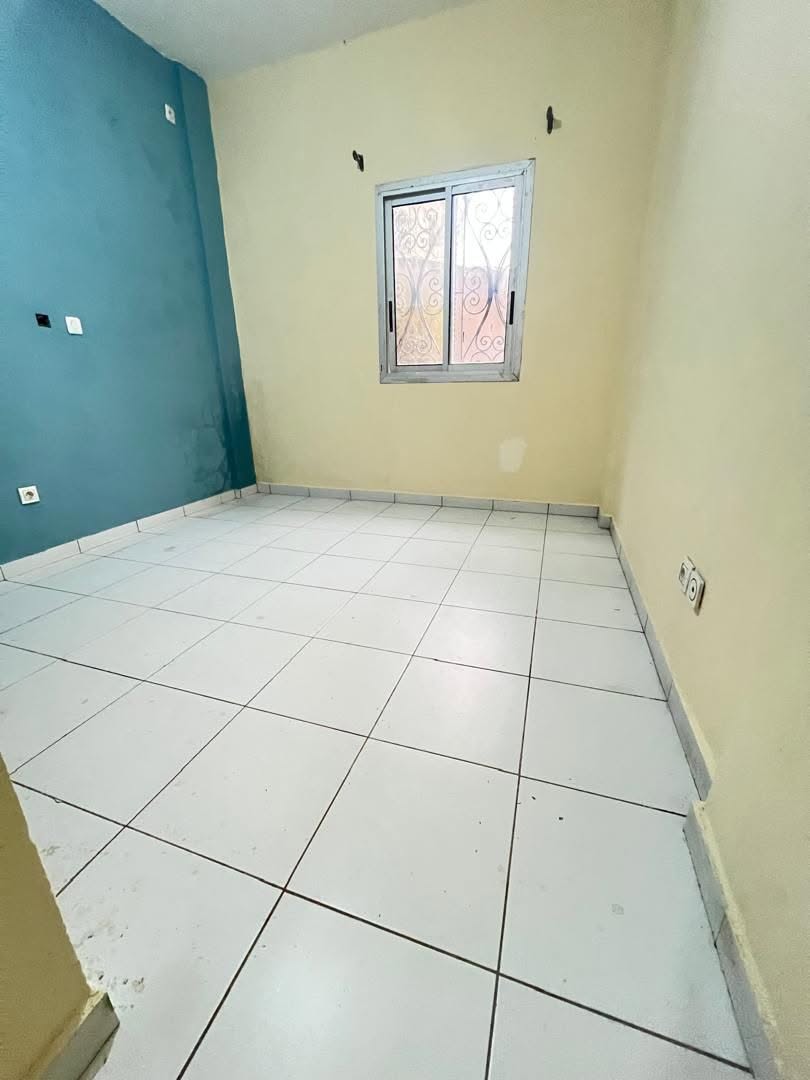 SMI_appart_logbessou_090626_chb4 Appartement Moderne 2 Chambres à Louer à Logbessou