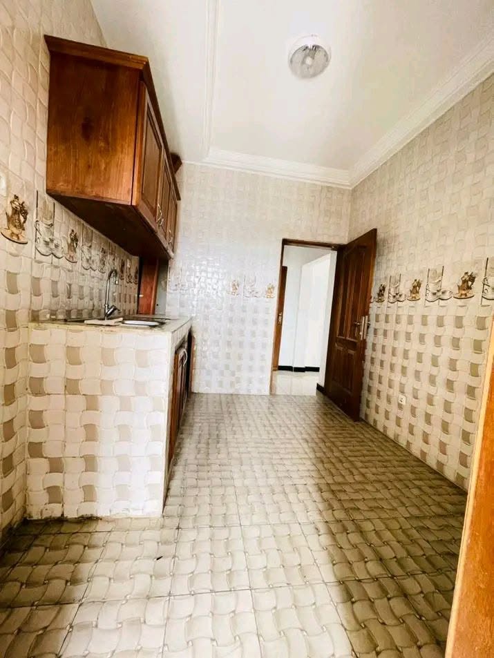 APPARTEMENT MODERNE STAFFÉ, CARREFOUR NEPTUNE LOGBESSOU