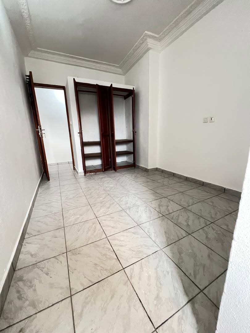 Appartement Moderne Haut Standing à Louer, Douala Logpom