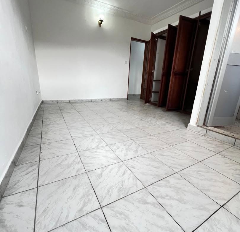 Appartement Moderne Haut Standing à Louer, Douala Logpom