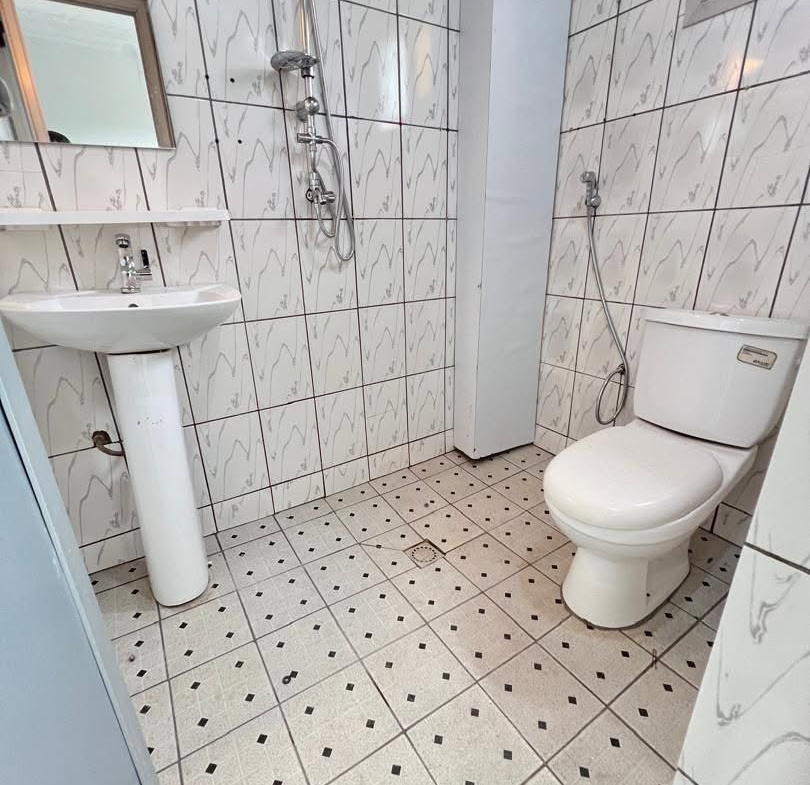 Appartement Moderne Haut Standing à Louer, Douala Logpom