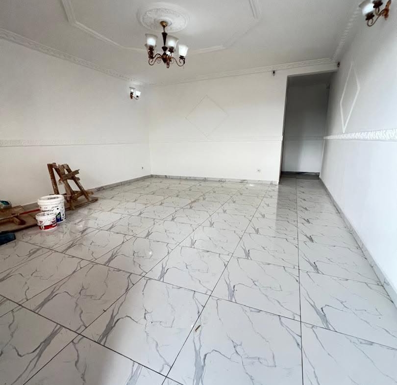Appartement Moderne Haut Standing à Louer, Douala Logpom