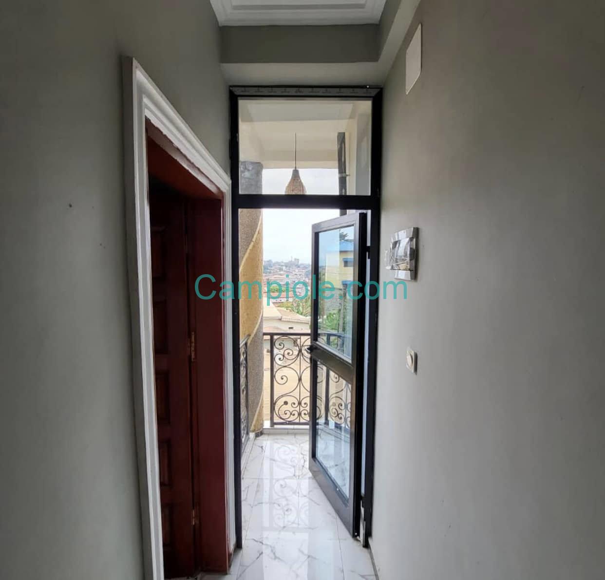 appartement_meublé_biyemassi_obili_h