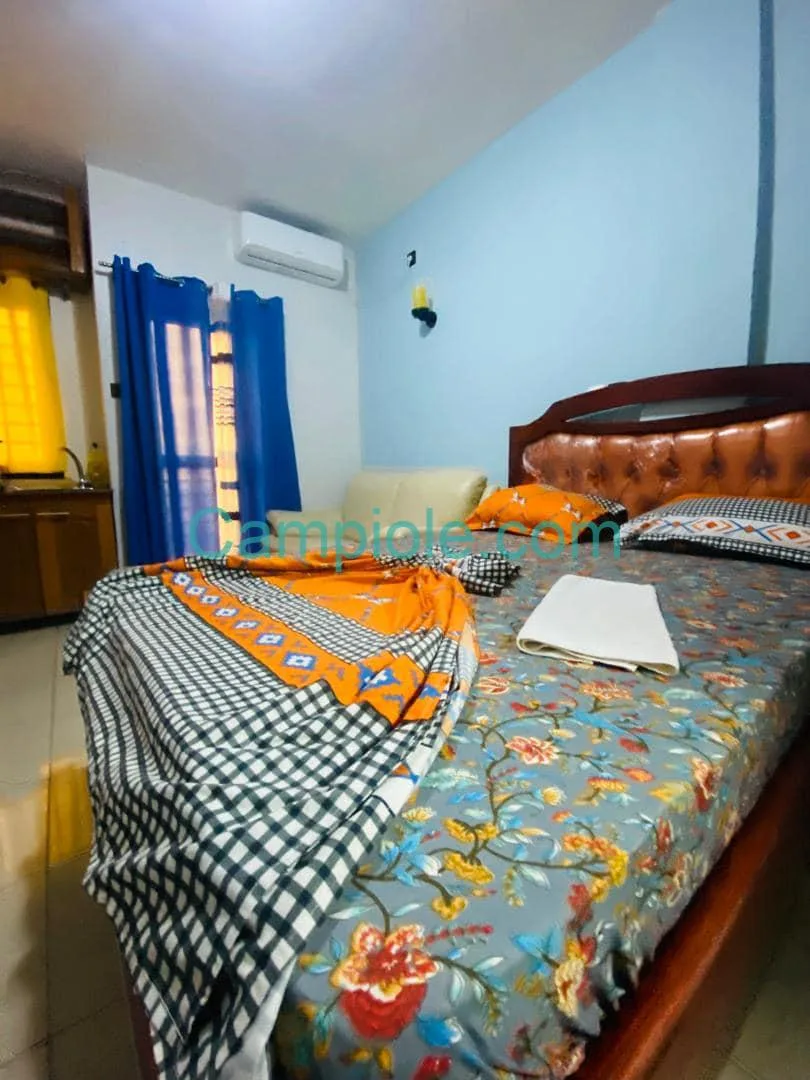 Chambre meublée Douala Ndogbong et Ange Raphaël